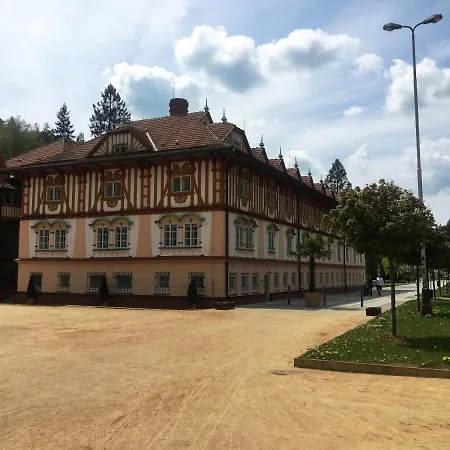 V Soukromi Luzne