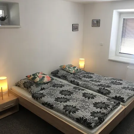V Soukromi Luzne Habitación en casa particular