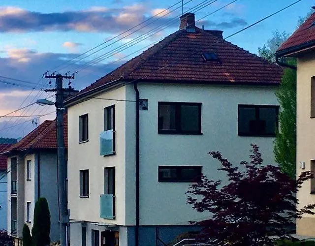 V Soukromi Luzne