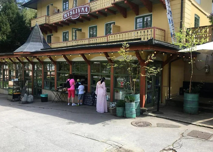 V Soukromi Luzne Rum i privatbostad Luhačovice